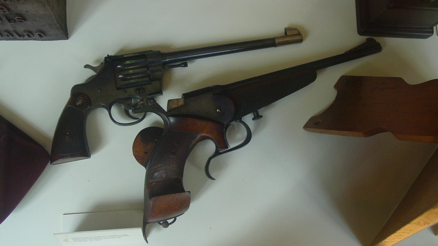 Pistolas de Afrânio da Costa