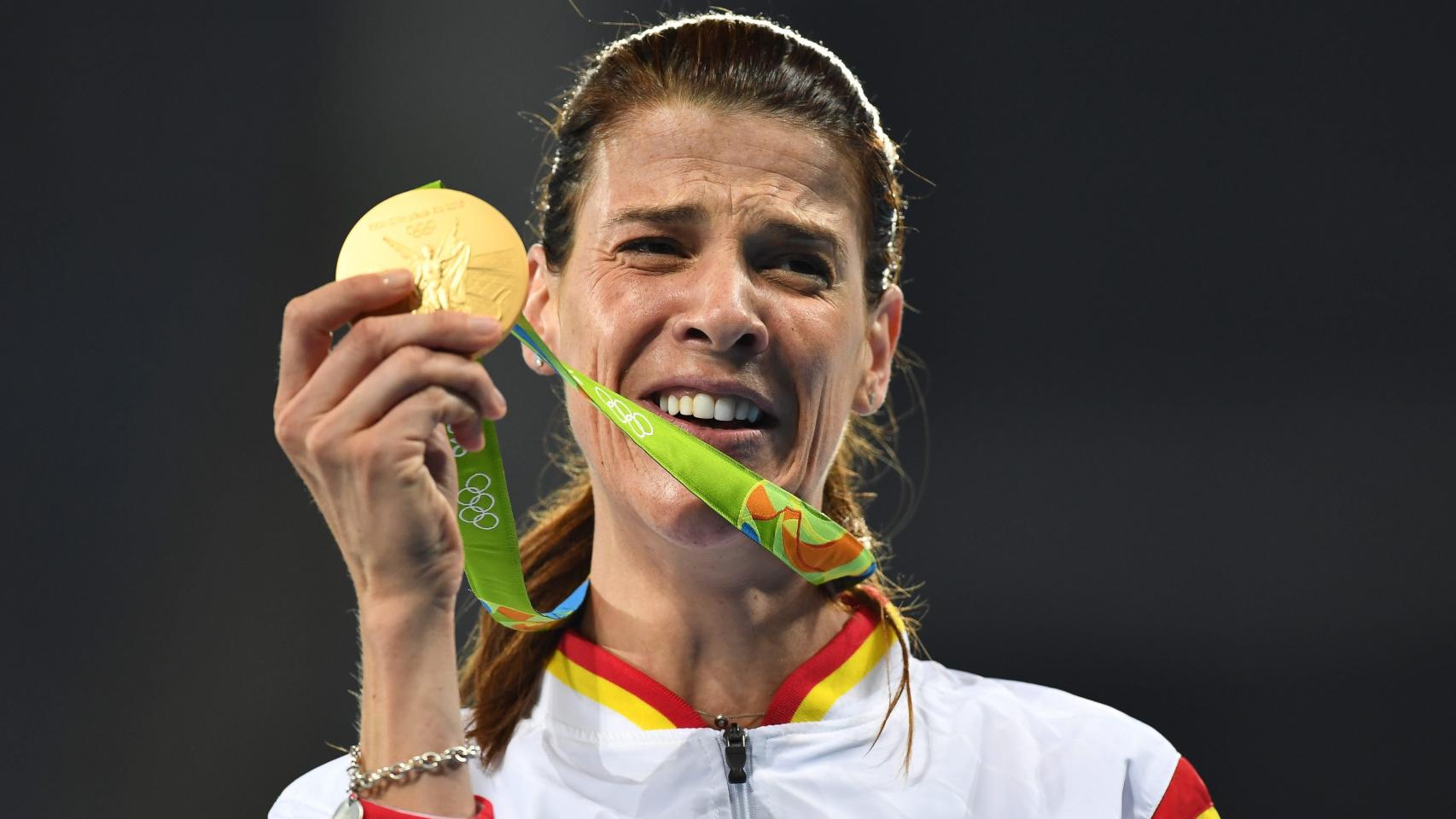 Ruth Beitia con su medalla de oro.