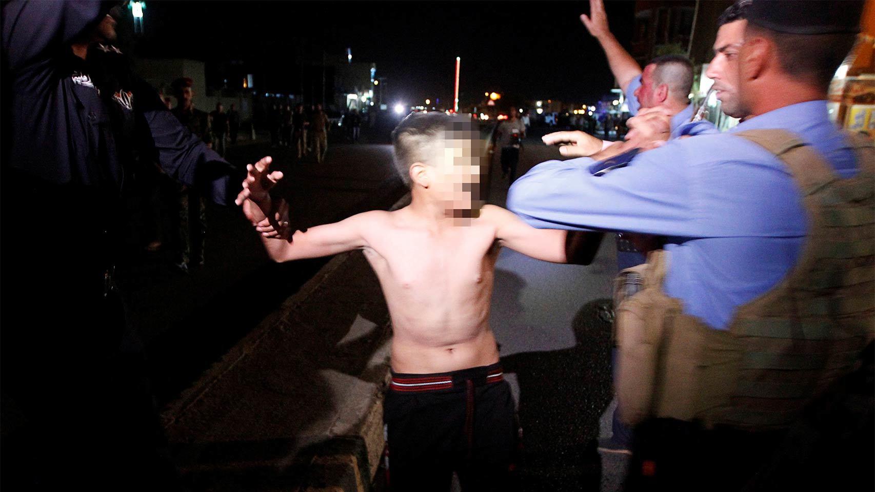 Momento de la detención del 'niño-suicida'