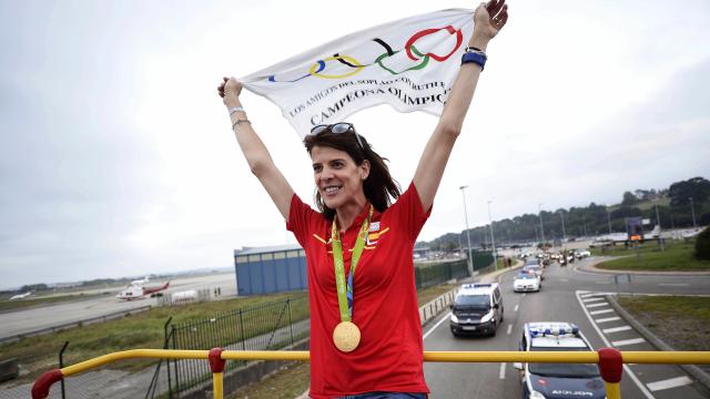 Ruth Beitia en su llegada a Santander