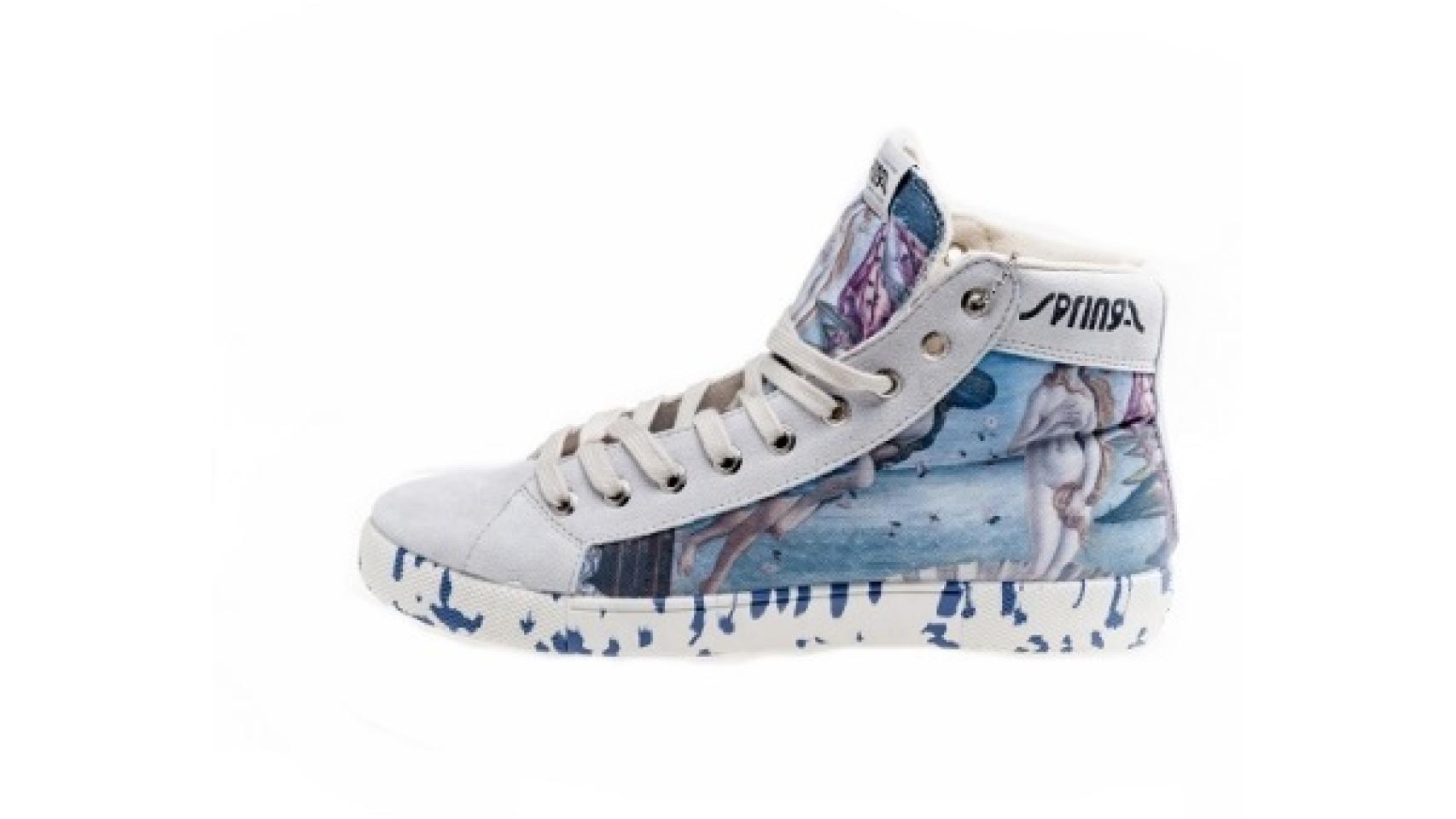 Otra vista de las zapatillas de diosa.