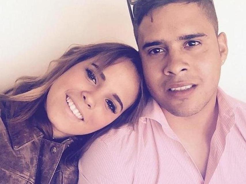 Gloria Camila siempre ha apoyado a su hermano.