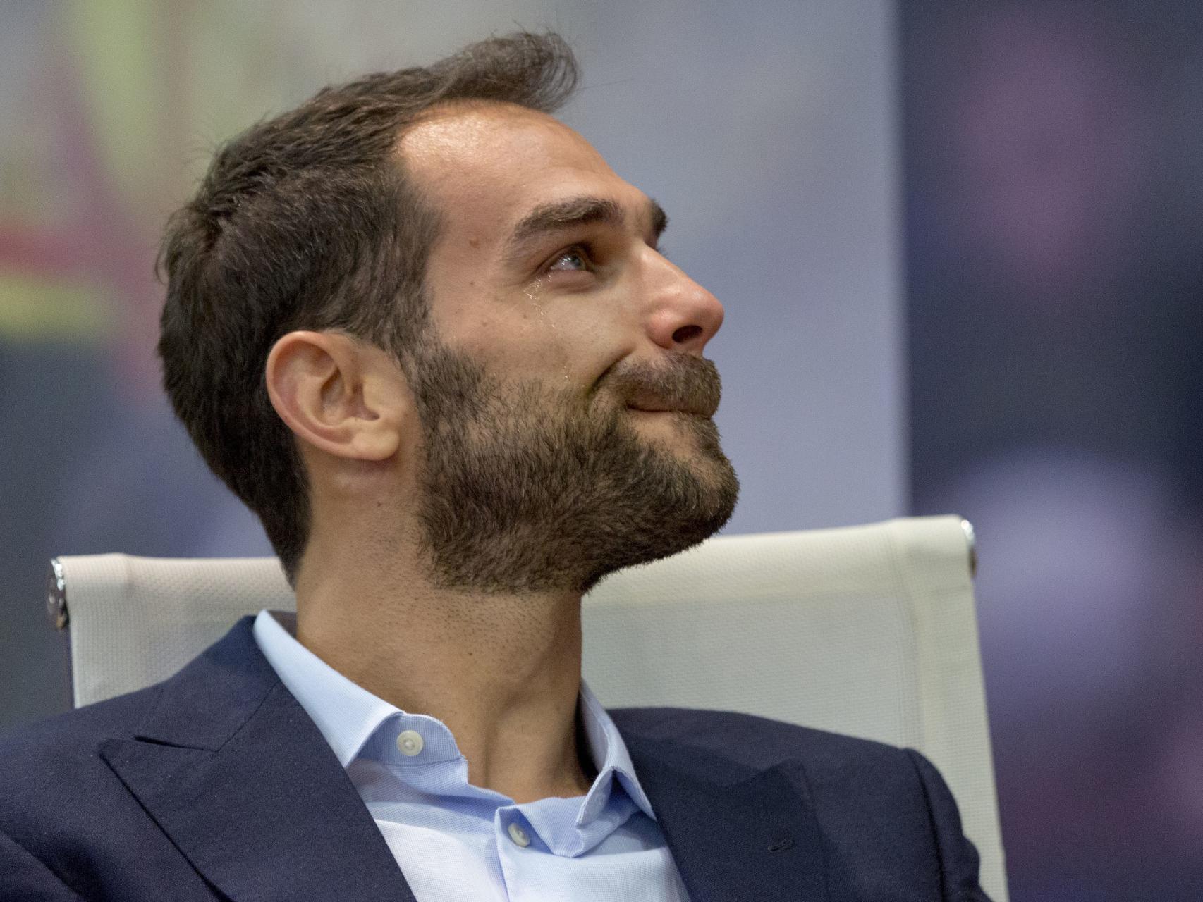 José Manuel Calderón emocionado durante su despedida de la selección.