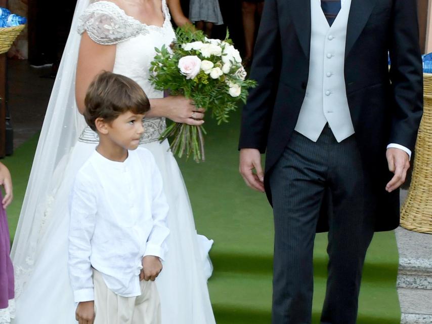 Zóbel, a la salida de la iglesia.