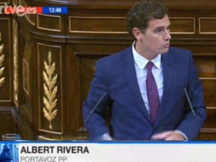 Un cambio de cargo por aquí... Y Twitter cayó.