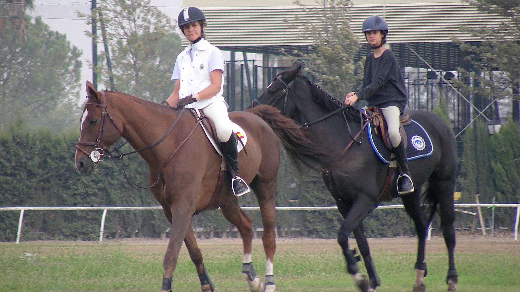 La infanta Elena y su hija Victoria Federica comparten afición por la hípica