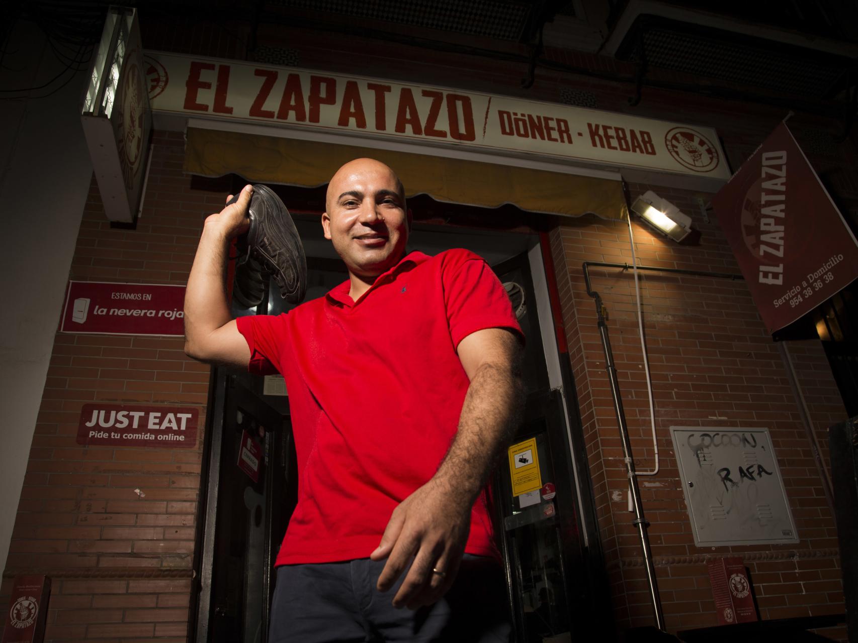 Hokman permaneció 33 meses en prisión por lanzar su zapato a Erdogan en 2010.