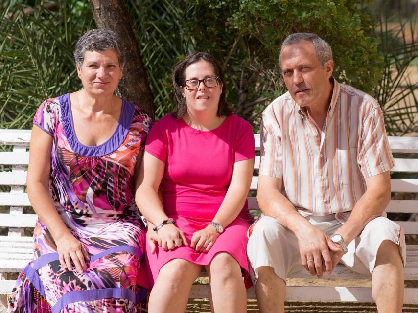 Los padres de Chabeli están muy contentos de que su hija pueda votar.