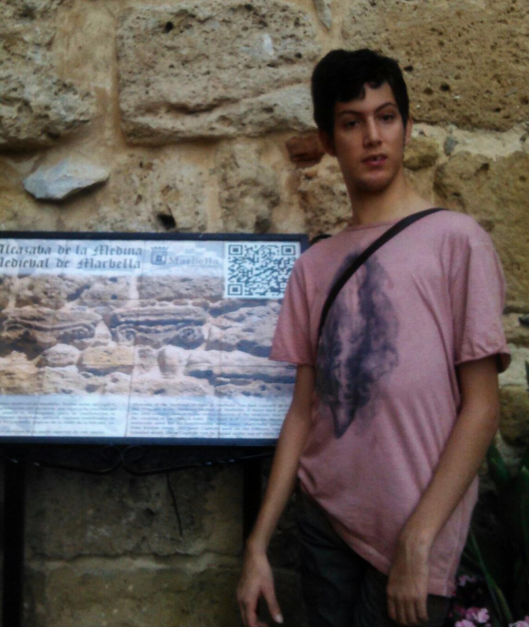 Alejandro Morales quiere terminar su FP.