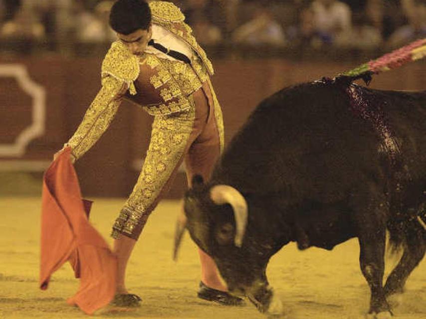 Soto en su debut en la Maestranza en 2001.