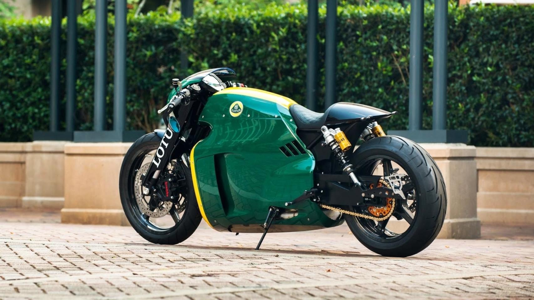 Lotus C-01