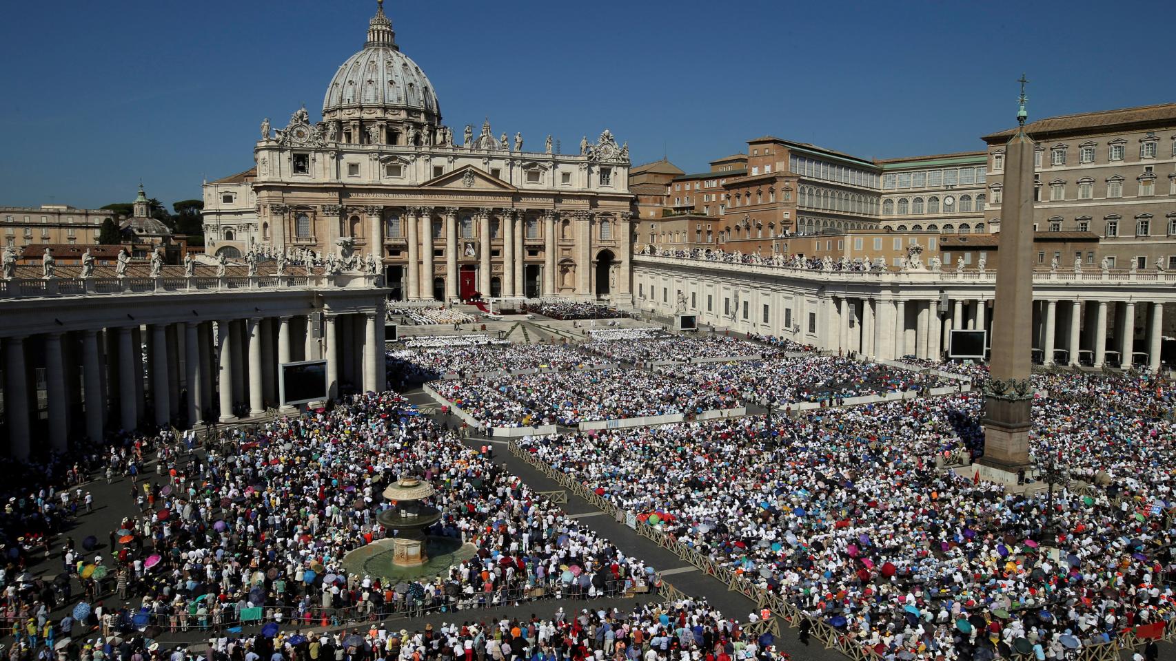 Vista de la Plaza de San Pedro este domingo.
