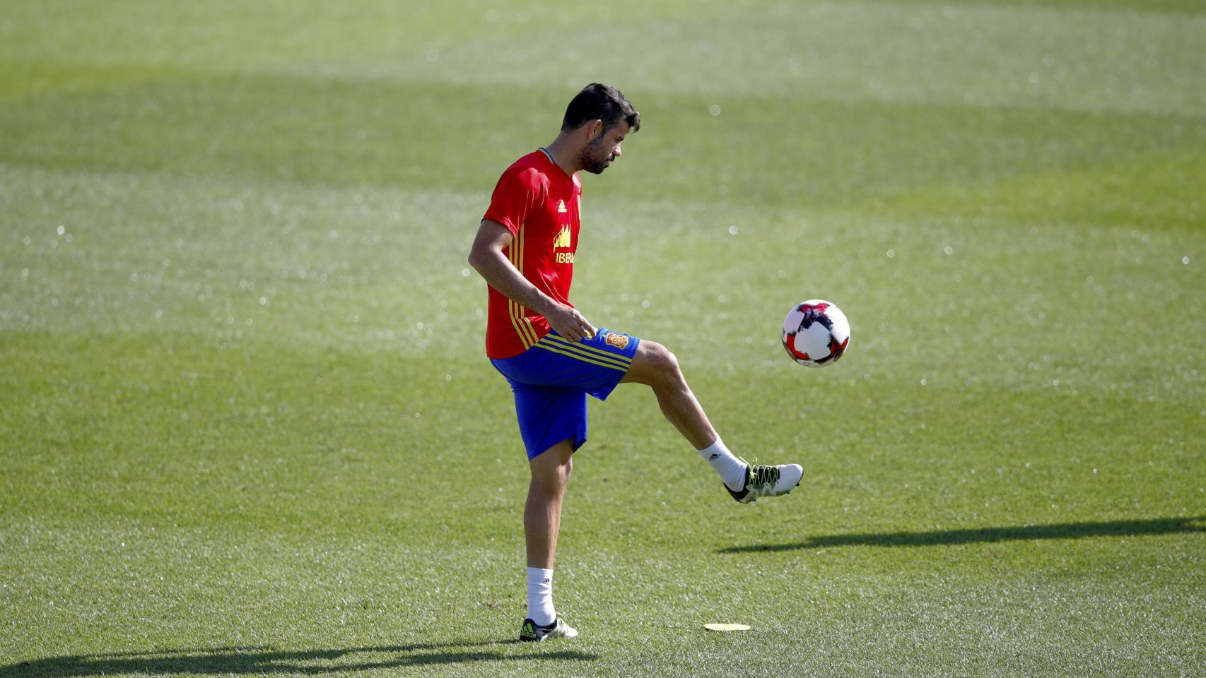 Diego Costa en un entrenamiento con la selección.