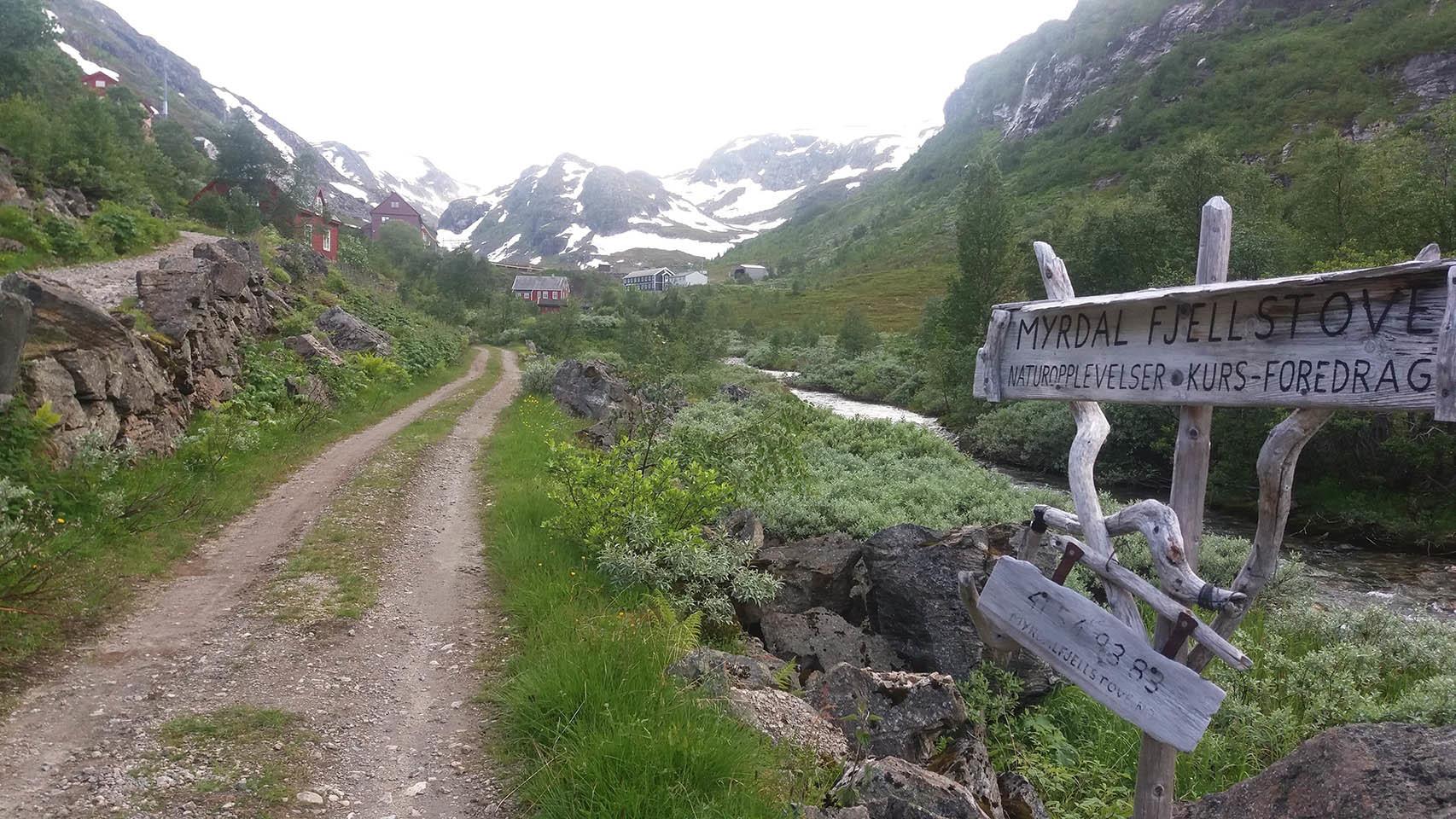 Myrdal, a 4 horas en tren desde Oslo, ofrece numerosas rutas para senderistas y amantes de la naturaleza.