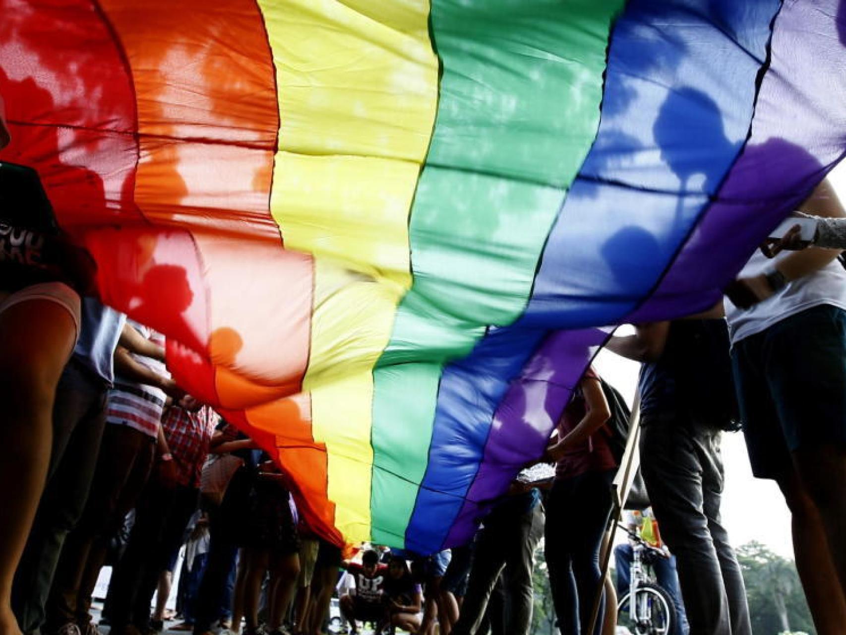 Manifestantes durante la marcha del Orgullo Gay en Madrid.