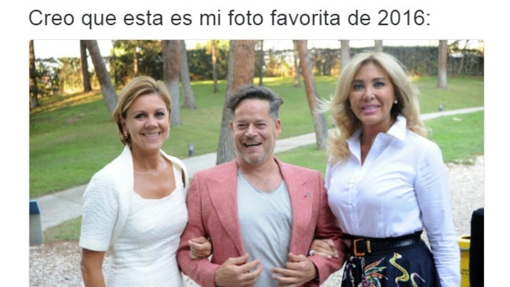 El actor Jorge Sanz, entre María Dolores de Cospedal y Normal Duval.