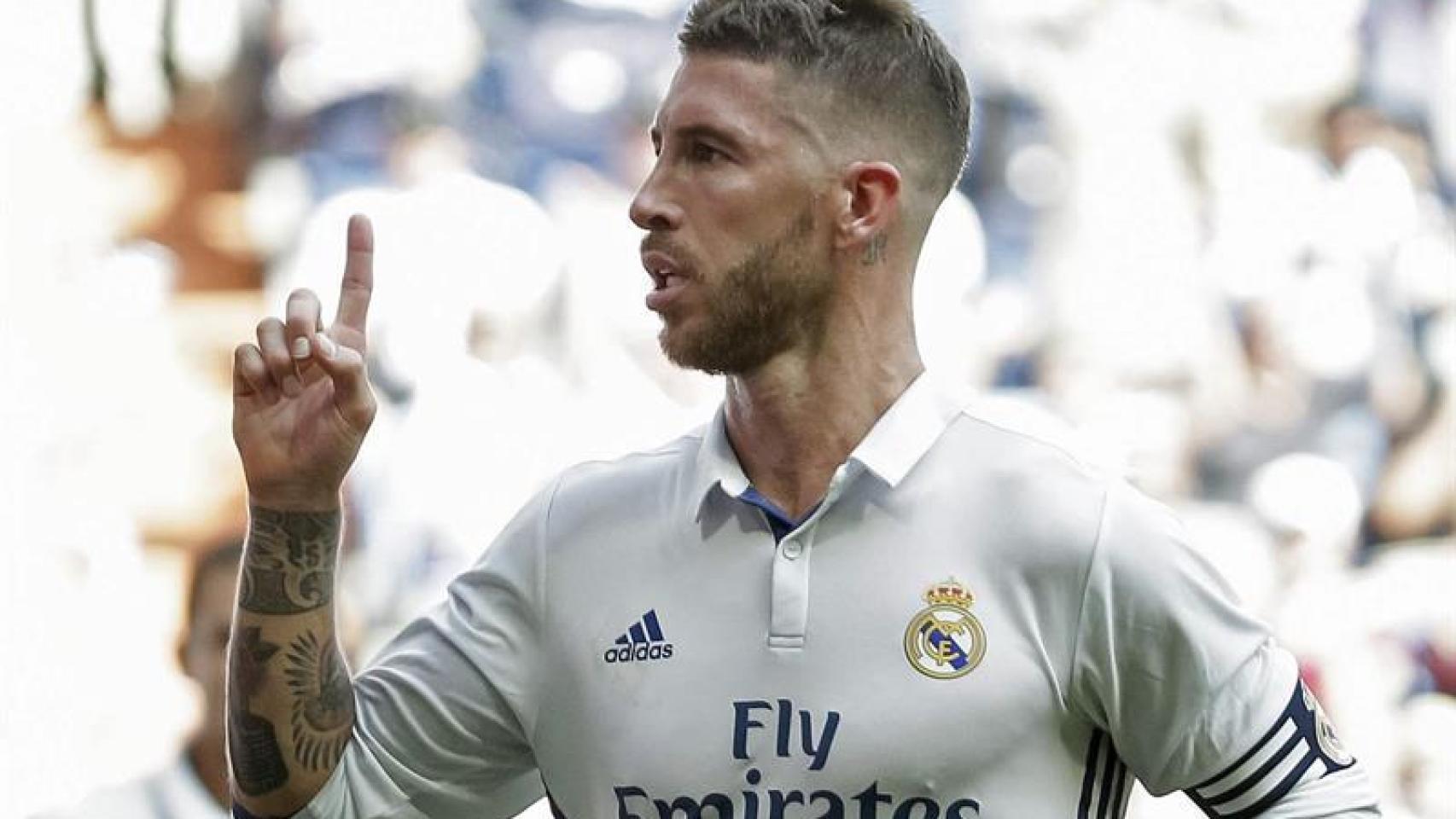 Sergio Ramos durante el partido ante Osasuna.