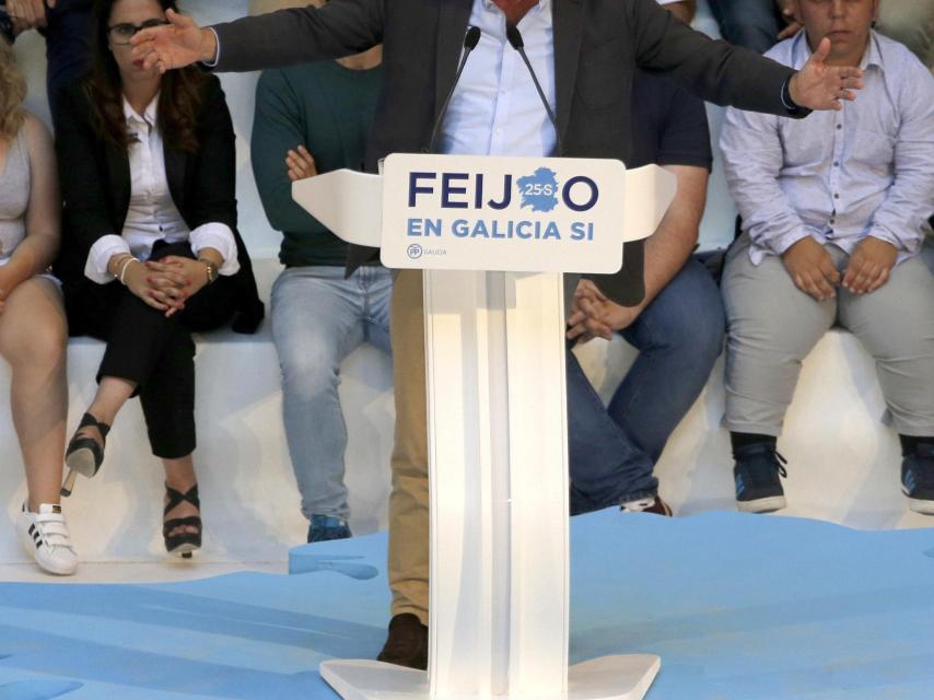 Feijóo agradeció al público que se acordasen de su cumpleaños