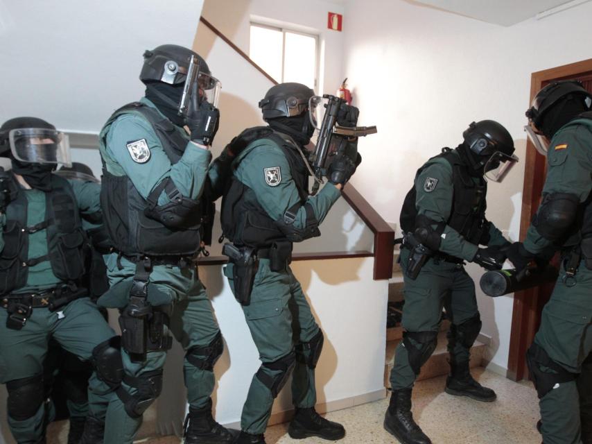 Veinticuatro horas con los lobos de la Guardia Civil de Madrid