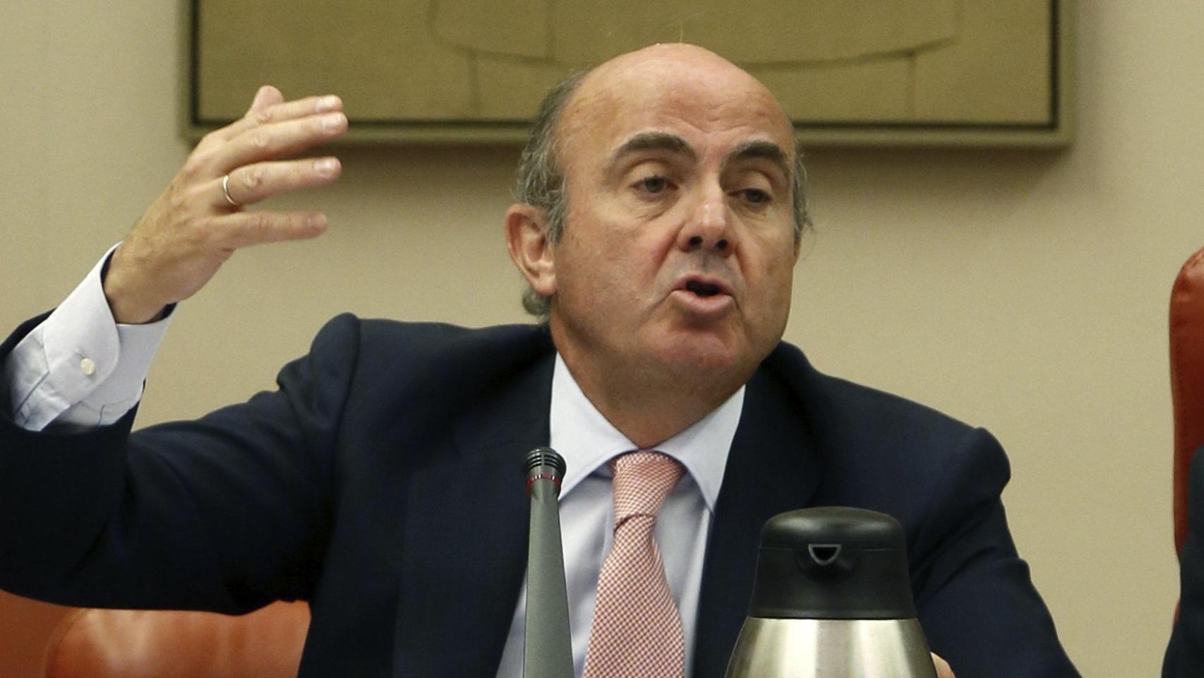 Luis de Guindos en su comparecencia ante la Comisión de Economía