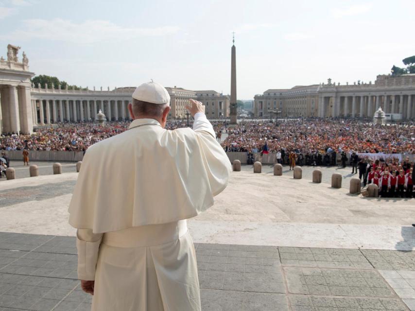 Francisco defiende que todas las religiones persiguen la paz.