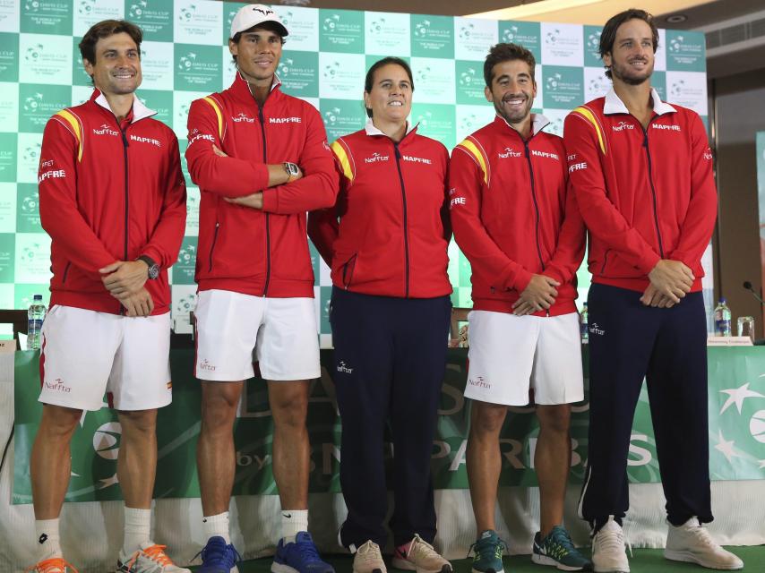 El equipo español de la Davis, después de la conferencia de prensa.