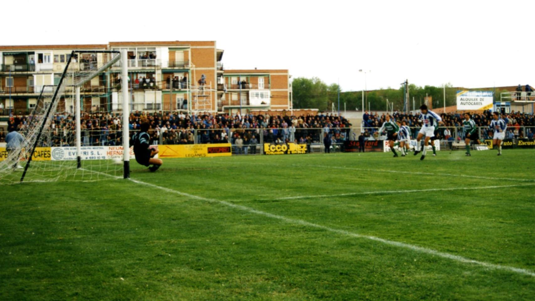 El antiguo campo del Leganés, ya en los años 90.