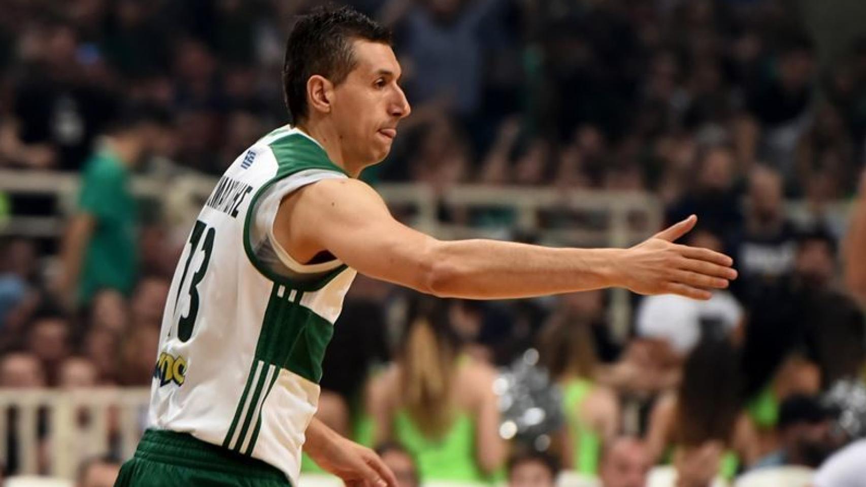 Dimitris Diamantidis en su último partido profesional.