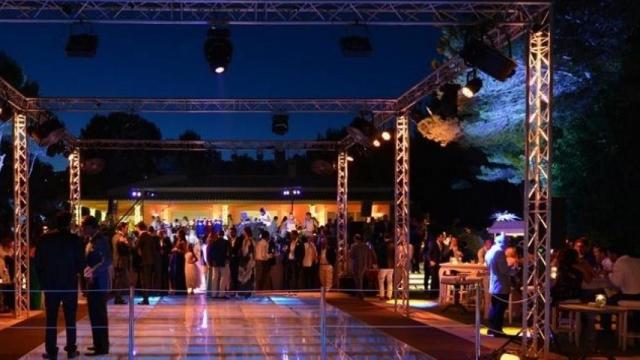 Los invitados han disfrutado de una fiesta posterior al aire libre.