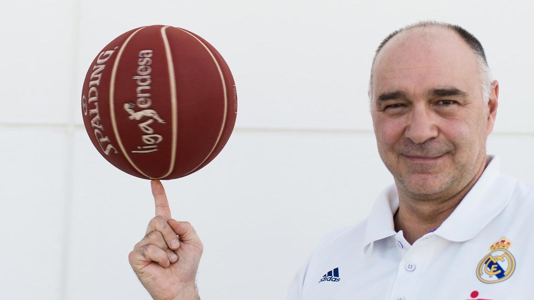 Pablo Laso posa para EL ESPAÑOL en Valdebebas.