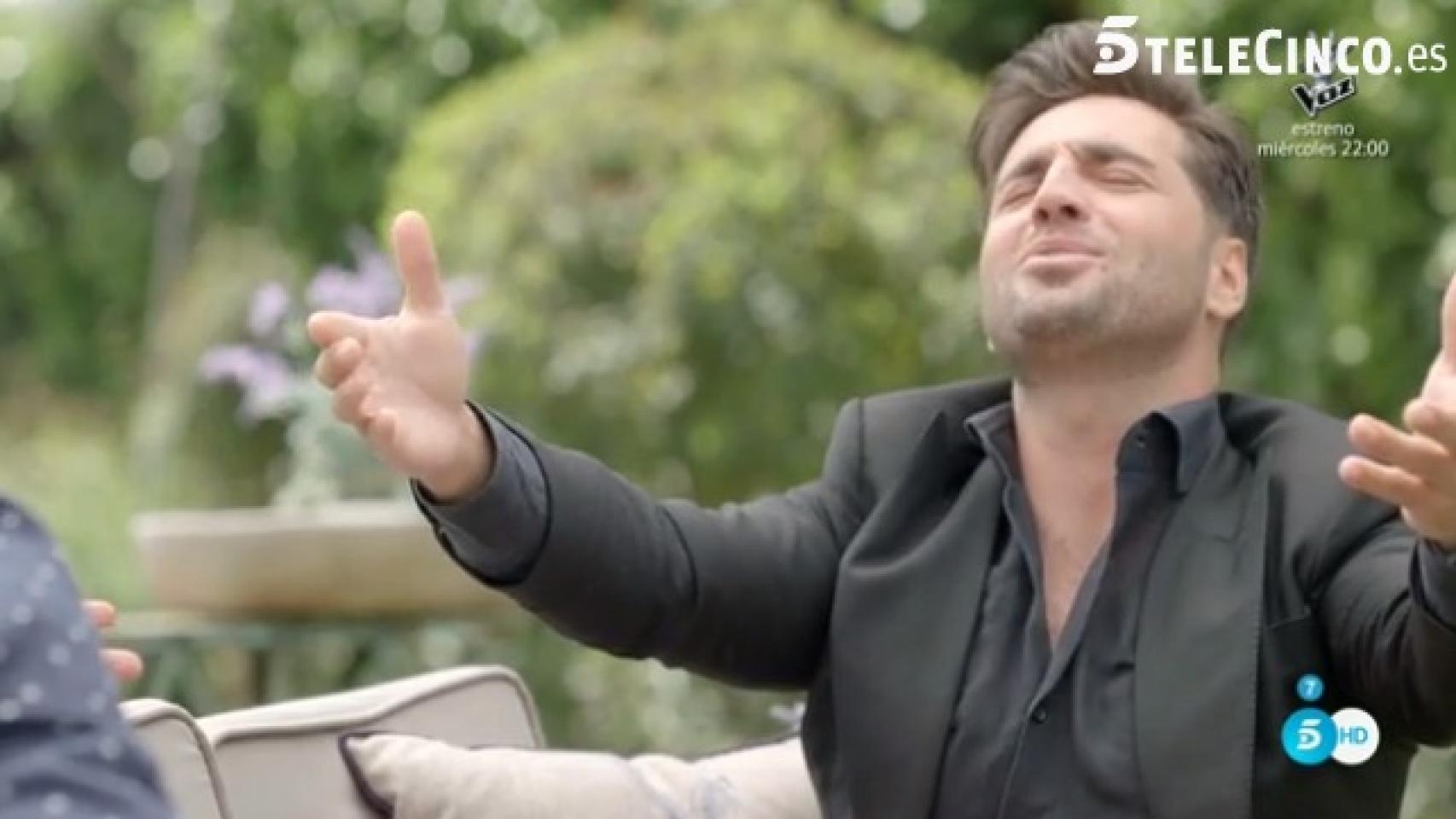 Bustamante le canta a Osborne.