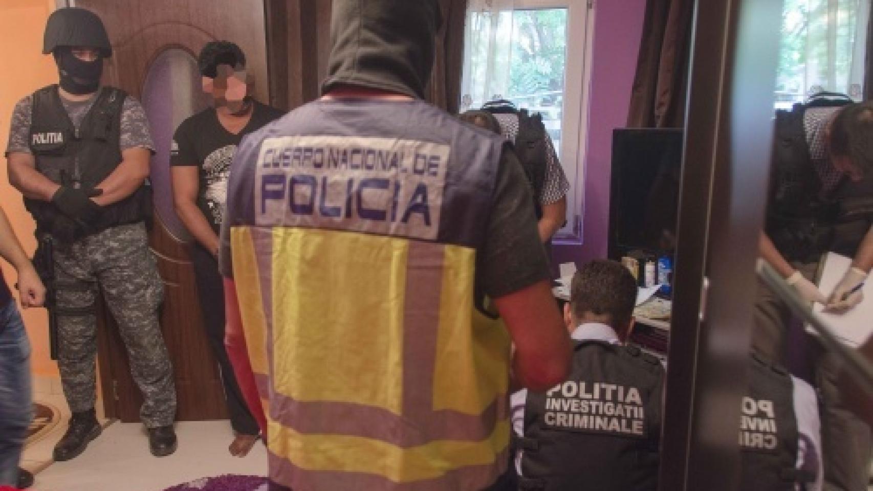 A principios de septiembre se detuvo a nueve miembros de una organización que prostituía en Ibiza a 10 rumanas, una de ellas embarazada.