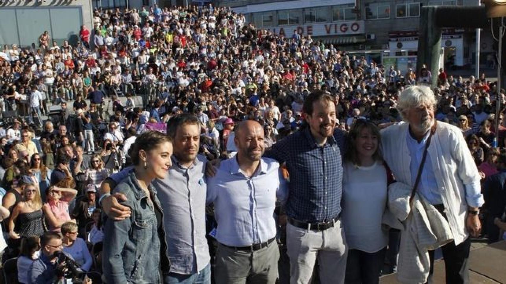 Iglesias, en el mitin del martes con la plana mayor de En Marea en Vigo