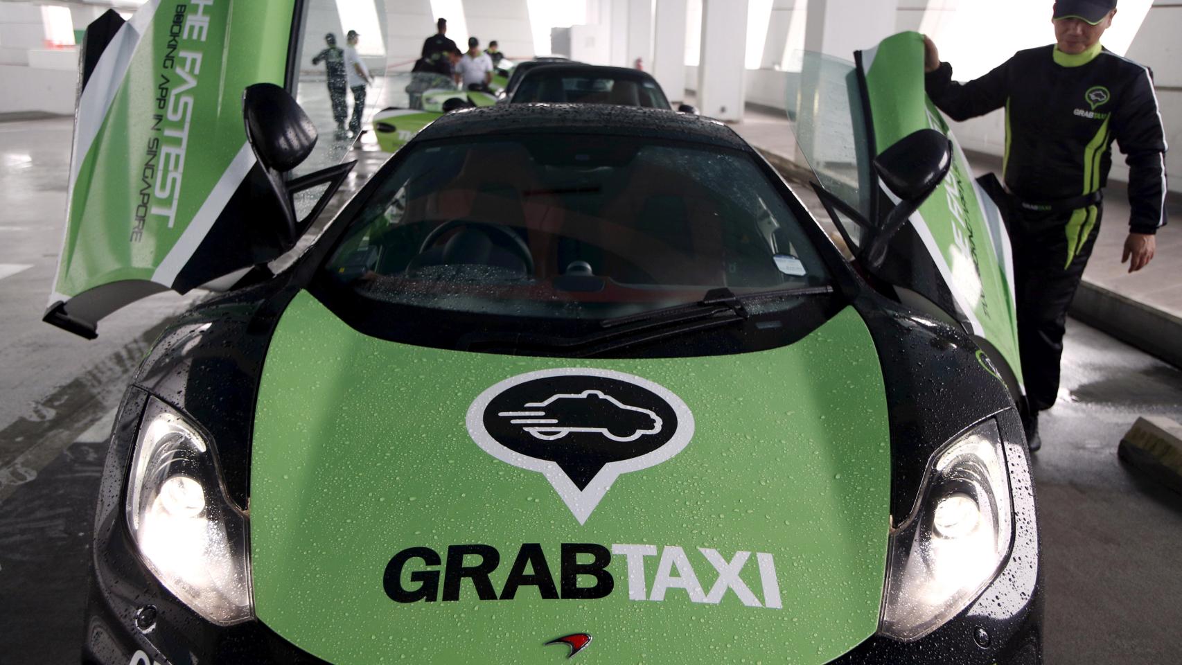 Un McLaren P1 usado como taxi en Singapur.