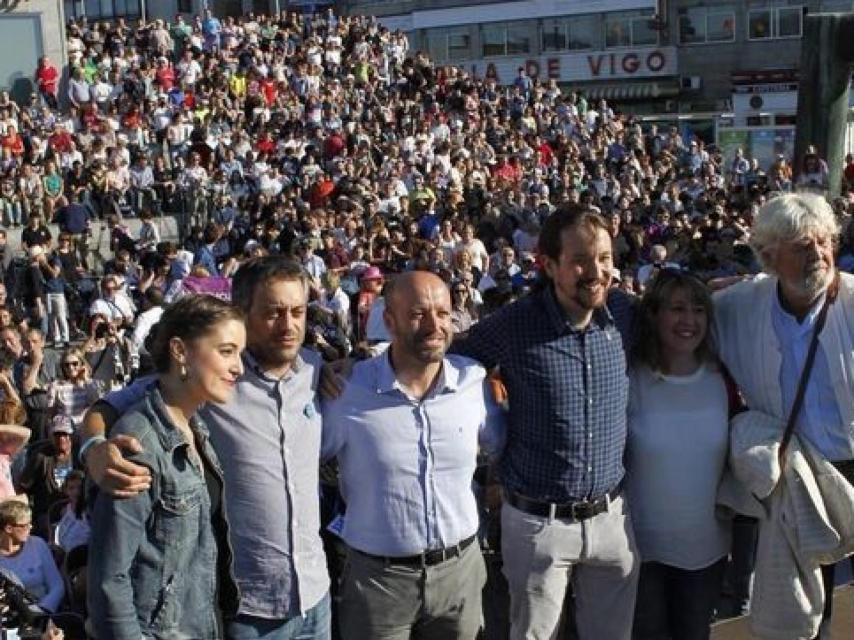 Iglesias y Beiras con la plana mayor de En Marea en Vigo