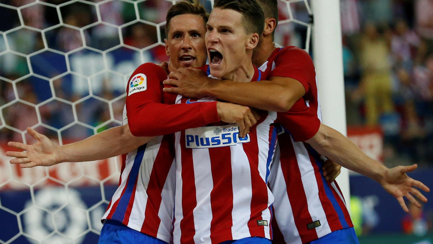 Gameiro celebra un gol.