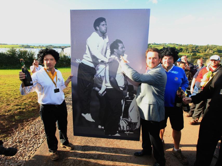 Este cartel homenajeó a Seve en la ceremonia de clausura de la edición 2010 en Gales.