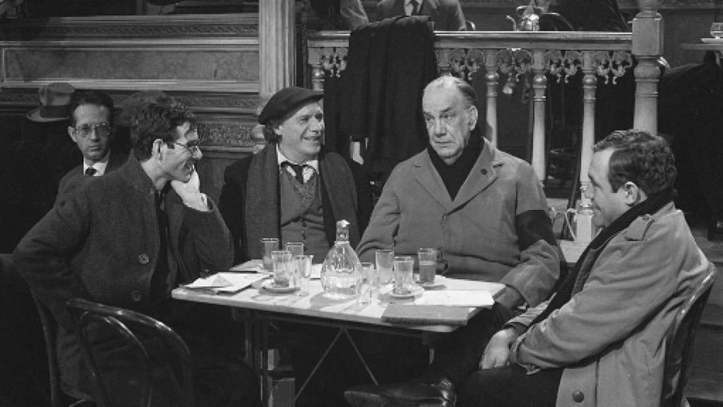 Image: La colmena, libre de censura