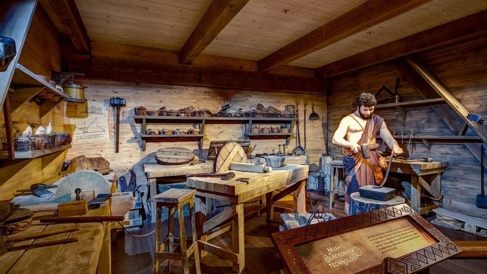La herrería de Noé, en exposición dentro del Arca.