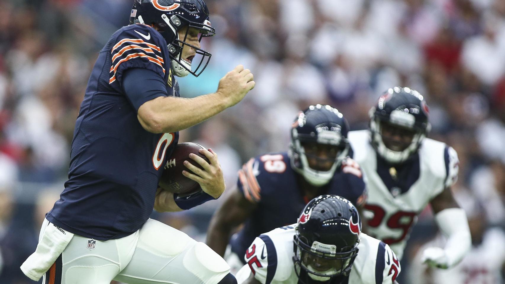 Jay Cutler, durante un partido contra los Eagles.