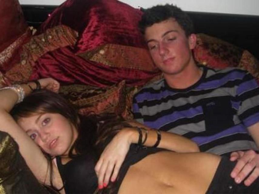 Miley y Thomas revolucionaron las redes con fotos como esta.