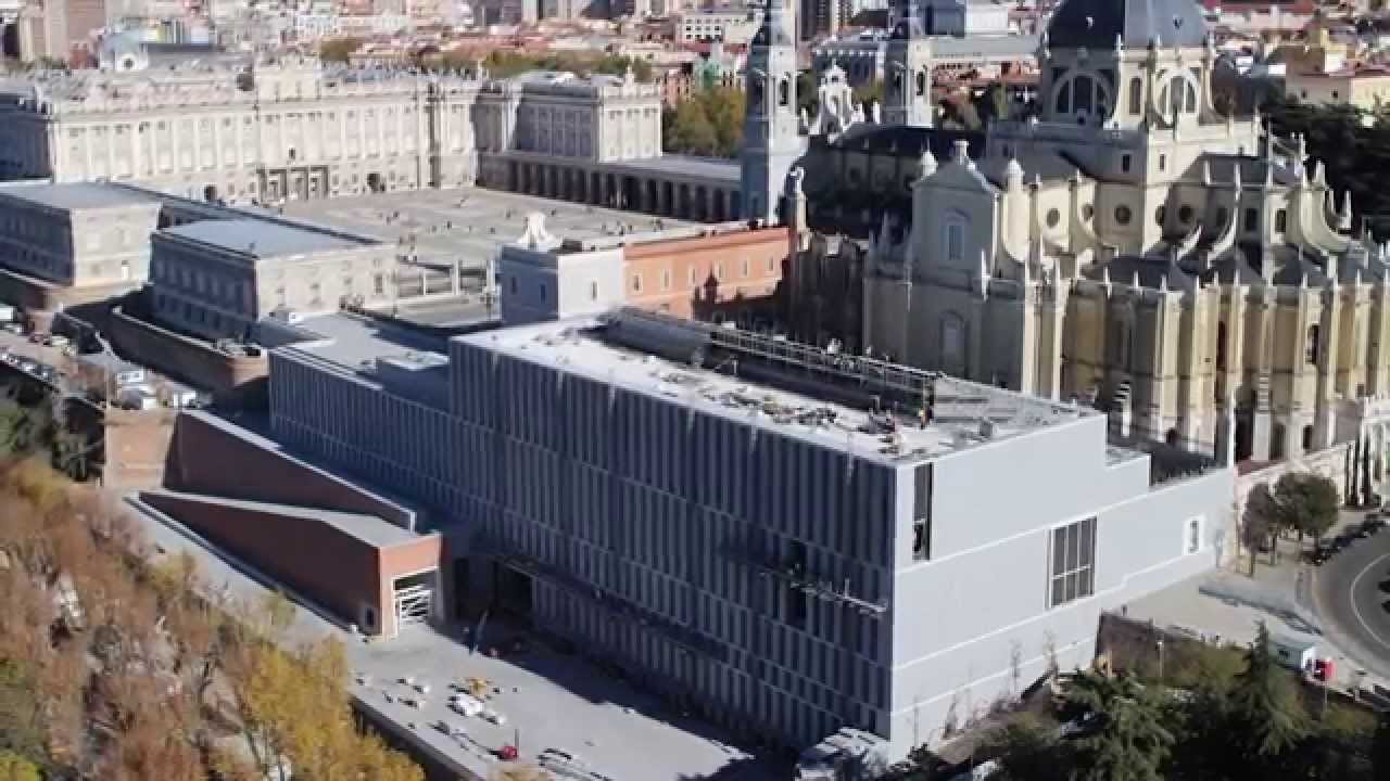 Vista exterior del Museo de las Colecciones Reales.