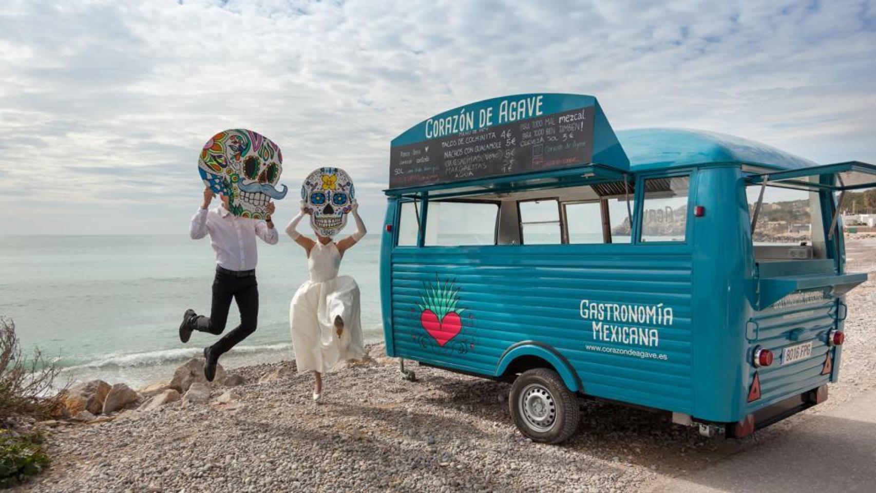 Tacos, quesadillas, enchiladas... un buen ejemplo de comida callejera sobre ruedas.