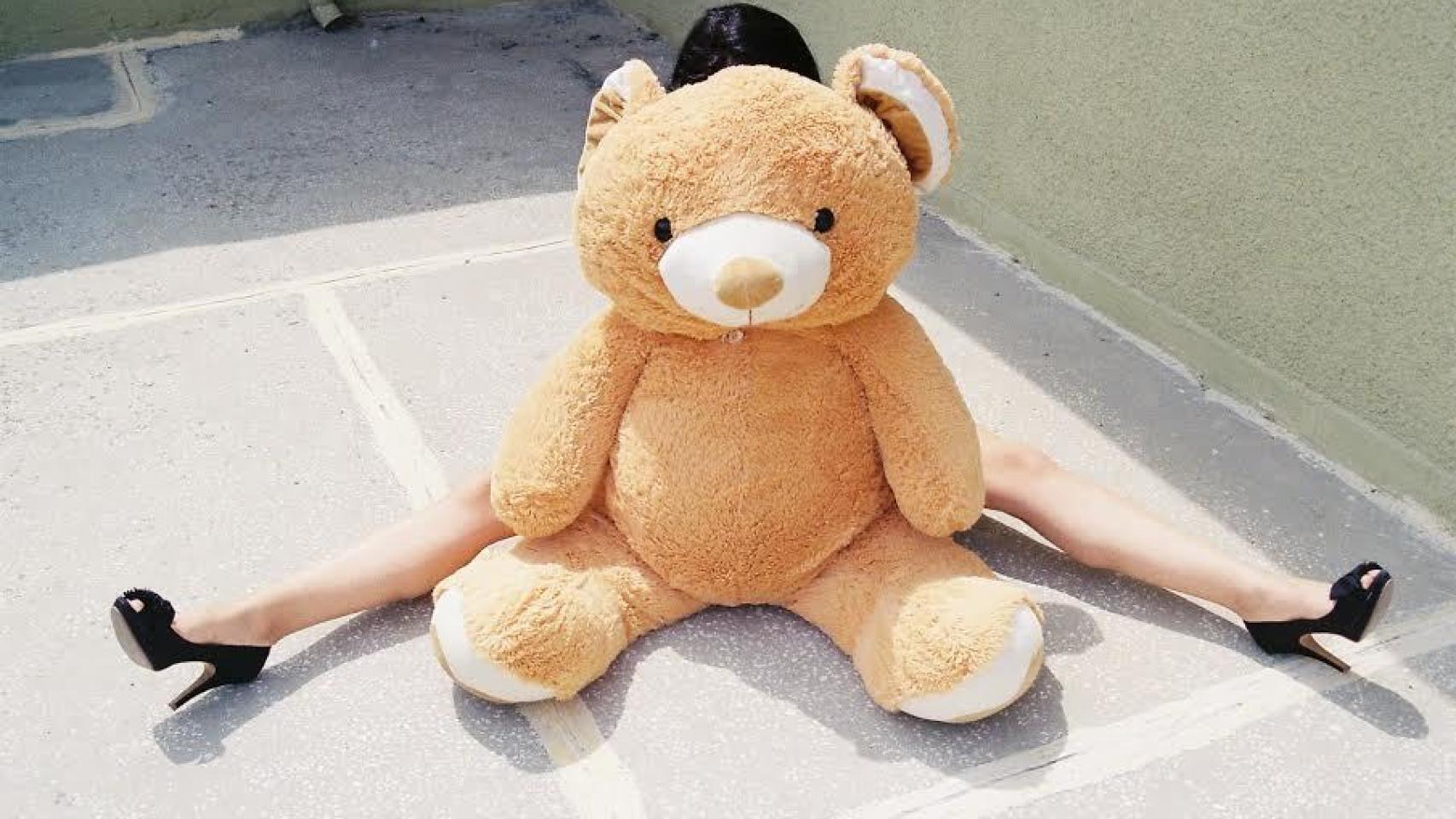 La fotógrafa huyó del ambiente irrespirable.