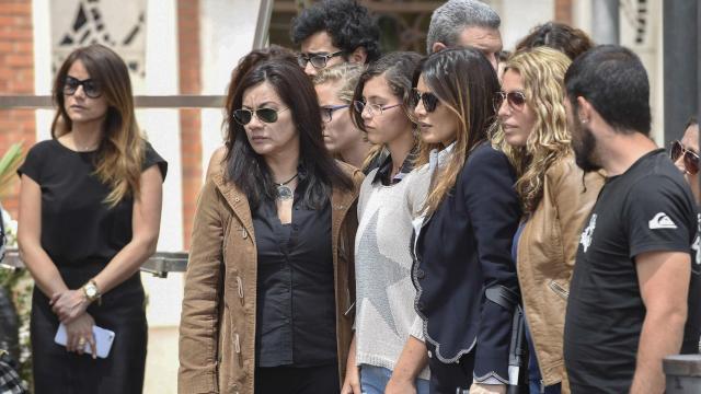 Durante el entierro de David