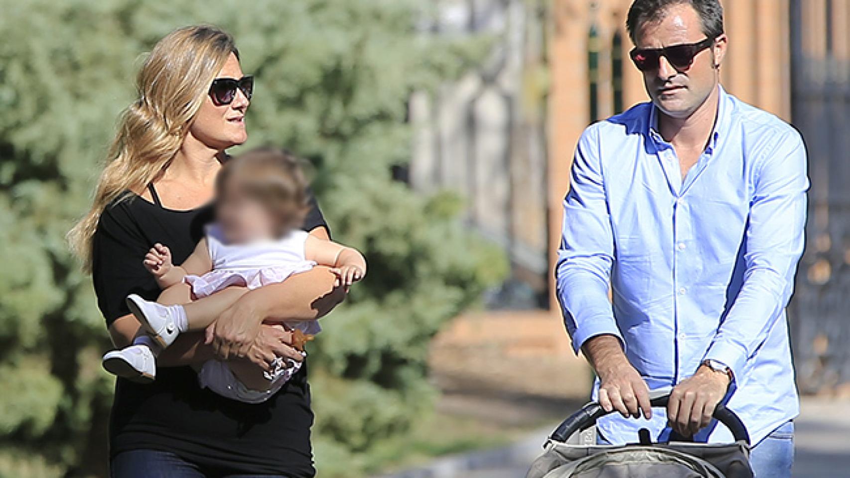 Carlota Corredera y su familia.