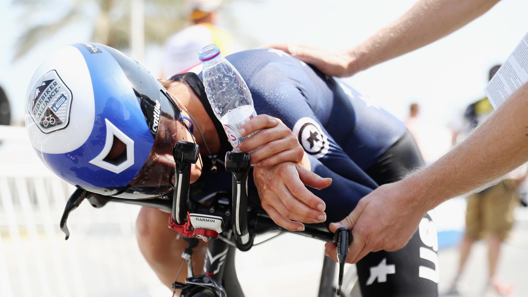 La estadounidense Hannah Arensman, tras la contrarreloj femenina.