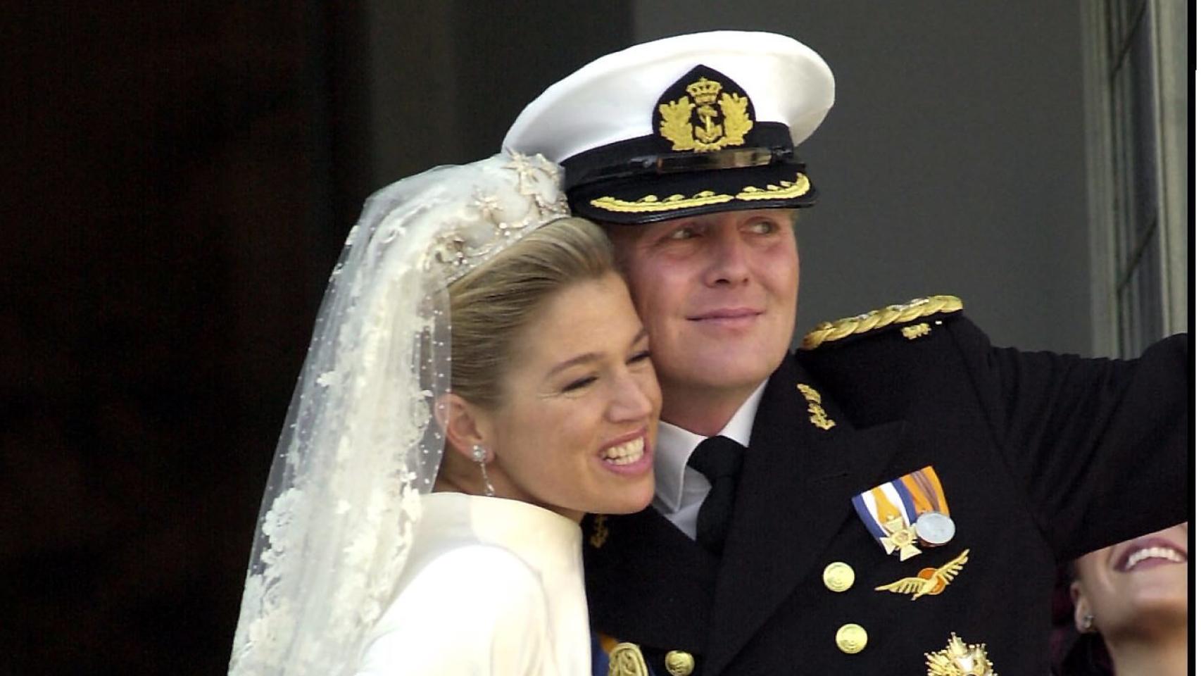 Los actuales reyes de los Países Bajos, durante su boda en 2002.