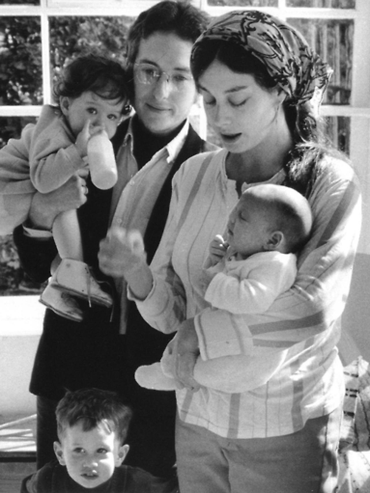 Bob, Sara y tres de sus hijos