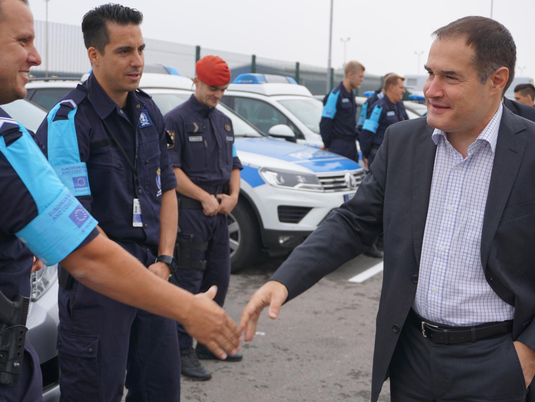 Leggeri dice que las mafias están enviando a los migrantes a la muerte en el Mediterráneo